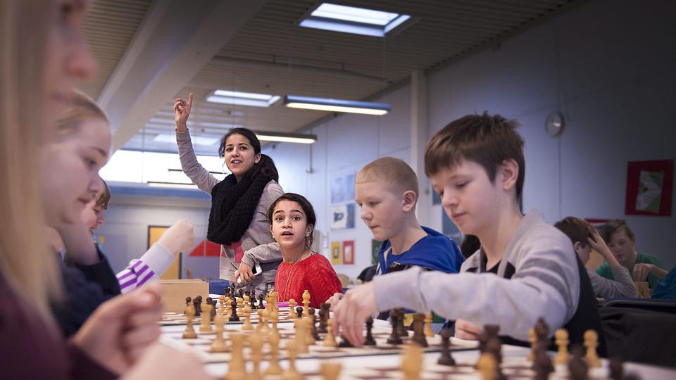 Eleverne på Tornhøjskolen deltager naturligvis i den årlige skakdag. Arkivfoto: Mette Nielsen