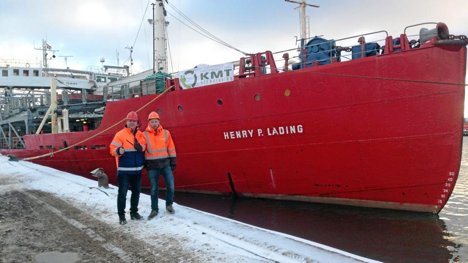 Direktør i KMT Gjenvinning, Rolf Bergerud Næslund (tv), samt den daglige leder af den danske afdeling Ole Petter Nielsen.