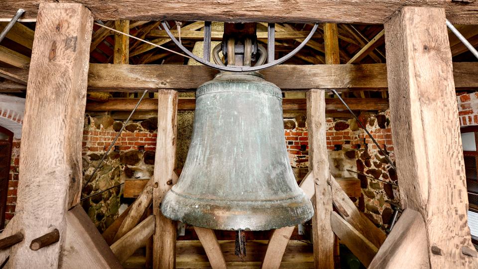Borgere i to byer på Mors blev natten til mandag vækket af kirkeklokker. <i>Foto: Claus Søndberg</i>
