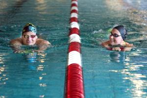 Trods OL-udskydelse: Aalborgs stjernesvømmere holder fast i det olympiske sigte