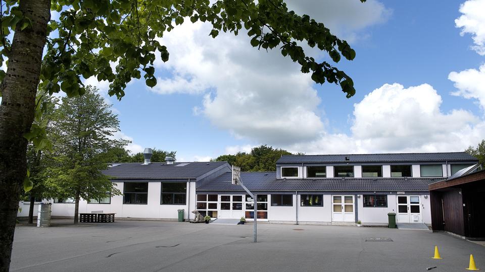 Der har været renoveringer i gang på Blære Skole - spørgsmålet er bare, om det har været så tæt på beslutningen om lukning af skolen, at skoleleder Niels Erik Jensen kan kritiseres for det. Arkivfoto