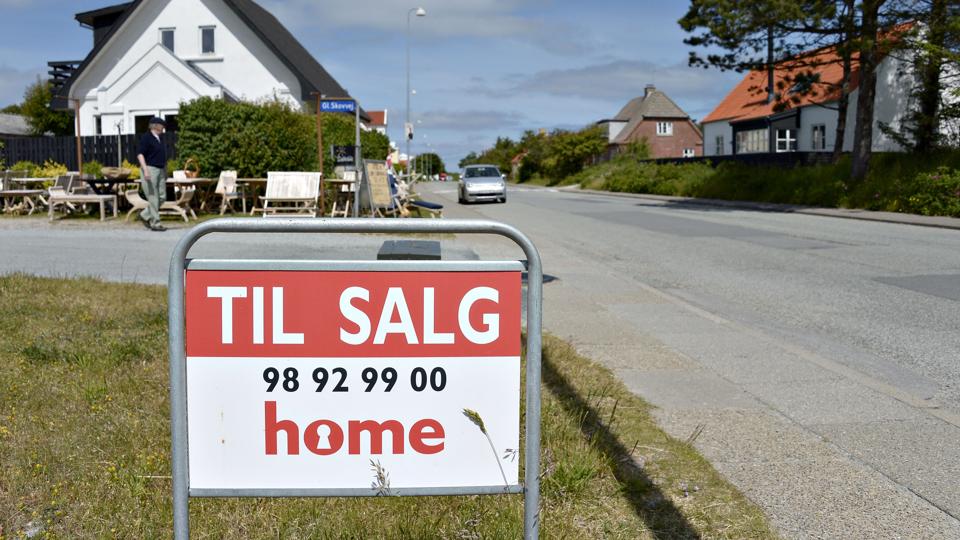 Flere vil købe huse i Tversted by, hvis det bliver lovligt at bruge dem som fritidsboliger, vurderer Hjørring Kommune. Arkivfoto: Bente Poder