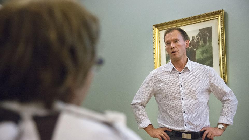 4. november var Ivar Sande med på et borgermøde i Vorupør om planerne for byggeriet af ferie- og fritidslejligheder ved landingspladsen i Vorupør. Foto: Peter Mørk <i>Foto: Peter Mørk</i>