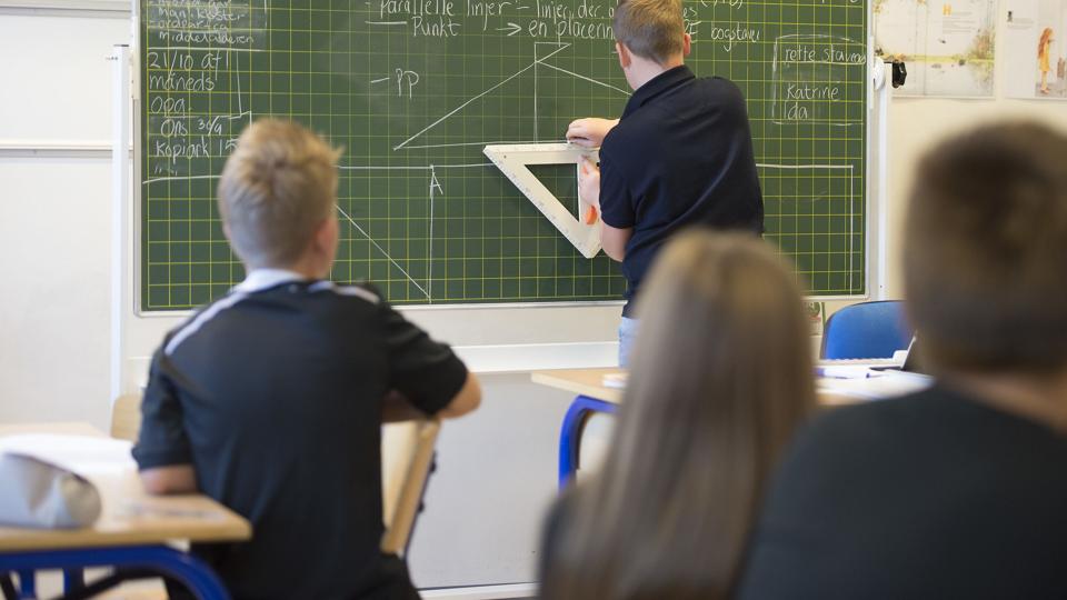De fleste elever kan godt klare de lange skoledage, men der er nogle, der ikke kan - også nogle af dem, der hidtil har været velfungerende. Arkivfoto: Hans Ravn