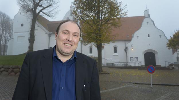 Alle konfirmanderne i Hjørring får en eventuel ny konfirmationsdato at vide på samme tid, fortæller sognepræst og provst Thomas Reinholdt Rasmussen. Arkivfoto: Bente Poder