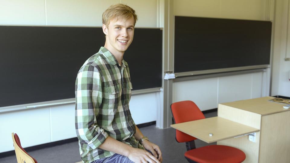 Mikkel Victor Larsen blev student i juni - han havde stor glæde af de hjælpemidler, ordblinde kan bruge. Michael Bygballe <i>Michael Bygballe</i>