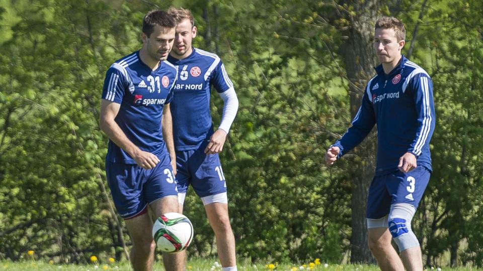 Jakob Blåbjerg nyder at spille sammen med Kasper Pedersen i ligaens yngste midterforsvar. Foto: Nicolas Cho Meier <i>Nicolas Cho Meier - NORDJYSKE Medier</i>