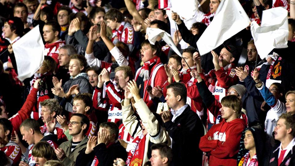 AaB-fans. Fodboldklubben er populær blandt 3F-medlemmer. Foto: Claus Søndberg <i>Pressefotograf Claus Søndberg</i>