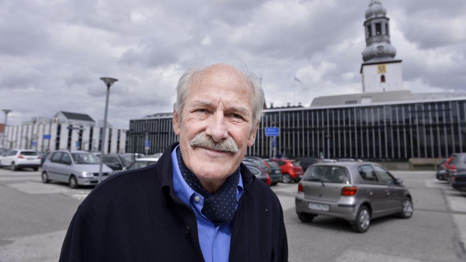 Arkitekt Christian Lomborg mener, at fordebatten om Budolfi Plads er et spil for galleriet, og at det ikke er muligt at ændre på de store linjer i projektet. Foto: Claus Søndberg