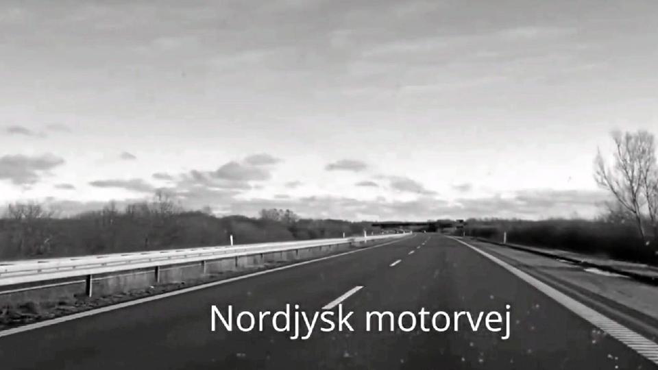 En tom nordjysk motorvej, ifølge Morten Bødskovs kampagnevideo.
