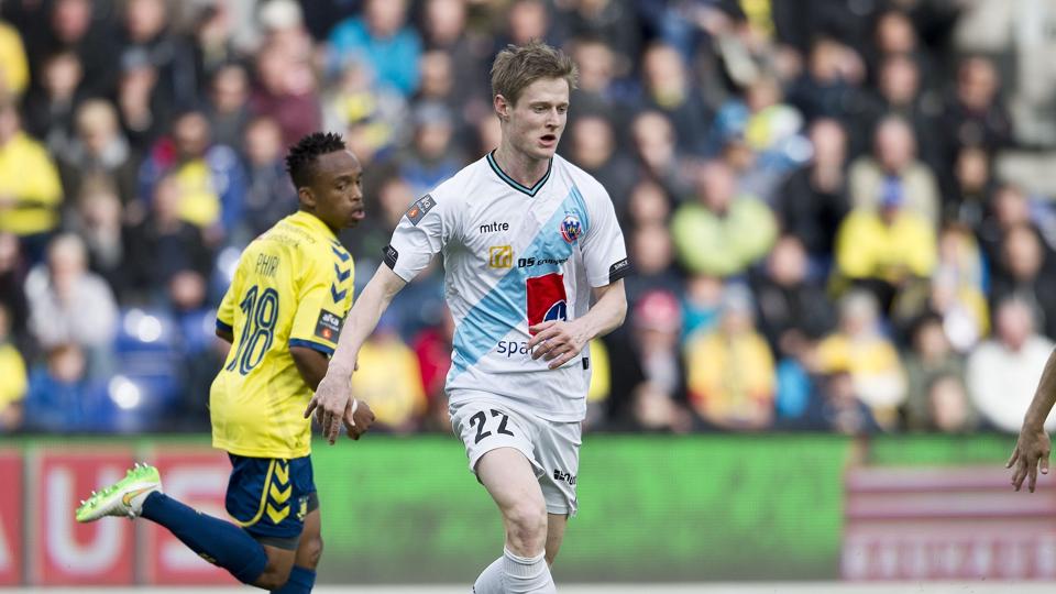 Mads Hvilsom i sit rette kostume - fodboldtøjet, som han er parat til smide, hvis han bliver superligatopscorer. Arkivfoto <i>Scanpix Danmark</i>