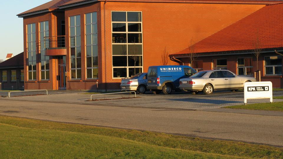 KPK Døre & Vinduer kan nu se frem til at skulle udvide produktionen på Rogalandsvej i Nykøbing. Arkivfoto: Bo Lehm