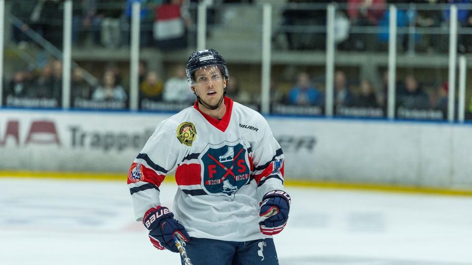 Adam Miller spillede en flot kamp for White Hawks. Arkivfoto