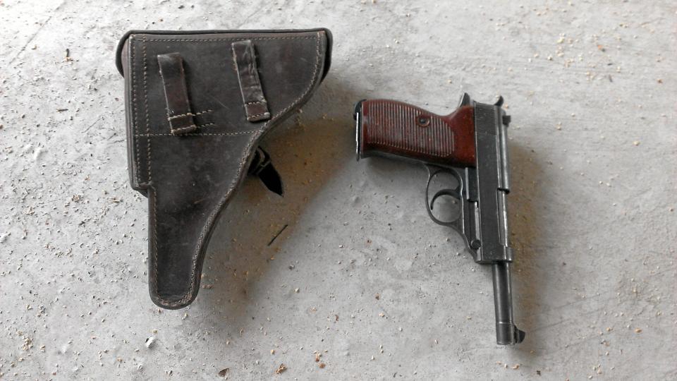 Det menes, at den anholdte 22-årige mand, der er mistænkt for det grusomme angreb i Field's, blandt andet var bevæbnet med en Walther P38, som er en halvautomatisk pistol, der blev udviklet til den tyske værnemagt i begyndelsen af 2. Verdenskrig. <i>Arkivfoto</i>