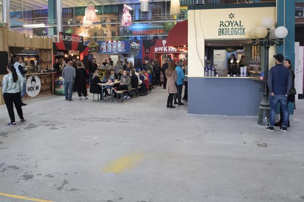 Tre af madstederne lukker nu, men bliver sandsynligvis erstattet af tre ny. Street-food har valgt helt at lukke i januar. Arkivfoto: Andreas Falck
