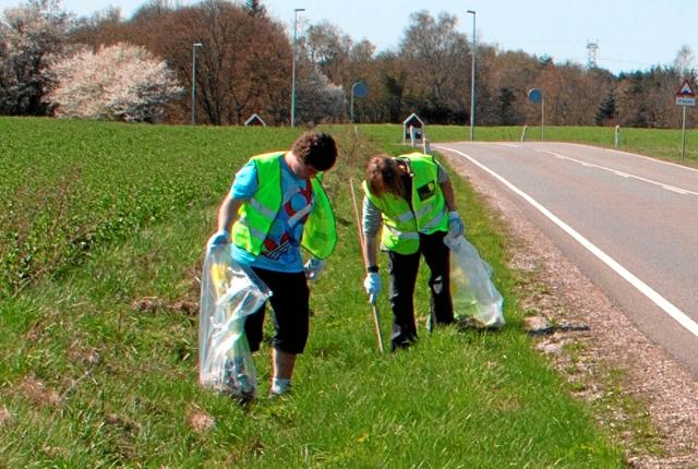 Skal Mariagerfjord Kommune bevare sin erklærede status som ”Danmarks reneste kommune” kræver det, at mange frivillige giver en hånd med i forbindelse med forårets affaldsindsamling. Privatfoto