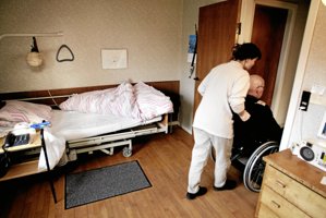 Rådmand: Kritik af fyringer i ældreplejen er helt ude i hampen