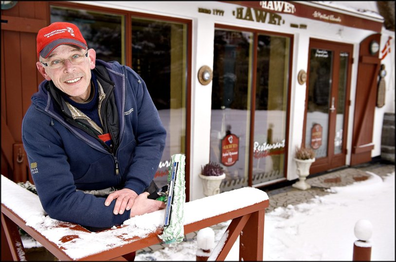 Ib Nellemann blev i bogstaveligste forstand reddet på målstregen. Arkivfoto: <i>Pressefotograf Torben Hansen</i>