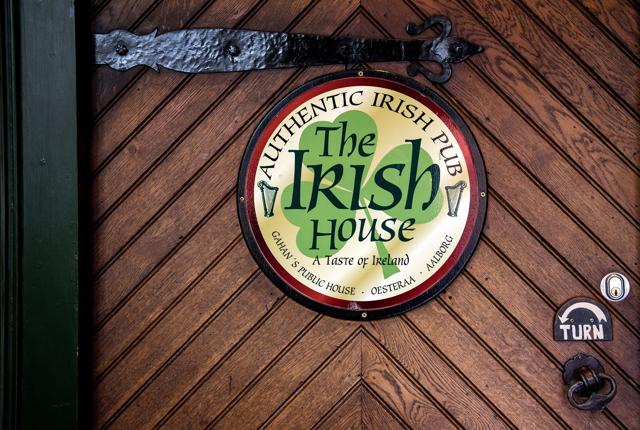 Den irske nationaldag fejres bl.a. i The Irish House i Aalborg. Arkivfoto: Laura Guldhammer