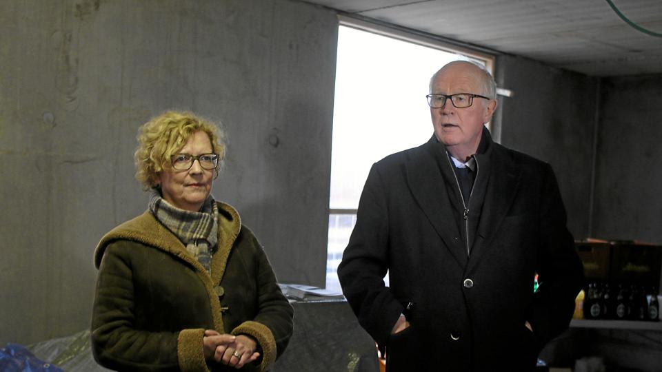 Marie Louise og Steffen Ebdrup - der her i 2016 er fotograferet ved rejsegildet for deres færdigbyggede strandhotel - har samlet set tabt 7,3 millioner kroner siden overtagelsen af Strandhotellet Blokhus. <i>Arkivfoto: Flemming Dahl Jensen</i>