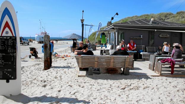 Det tidligere ishus bruges i dag af blandt andre North Shore Surf til fritidsaktiviteter ved stranden i Løkken. Privatfoto