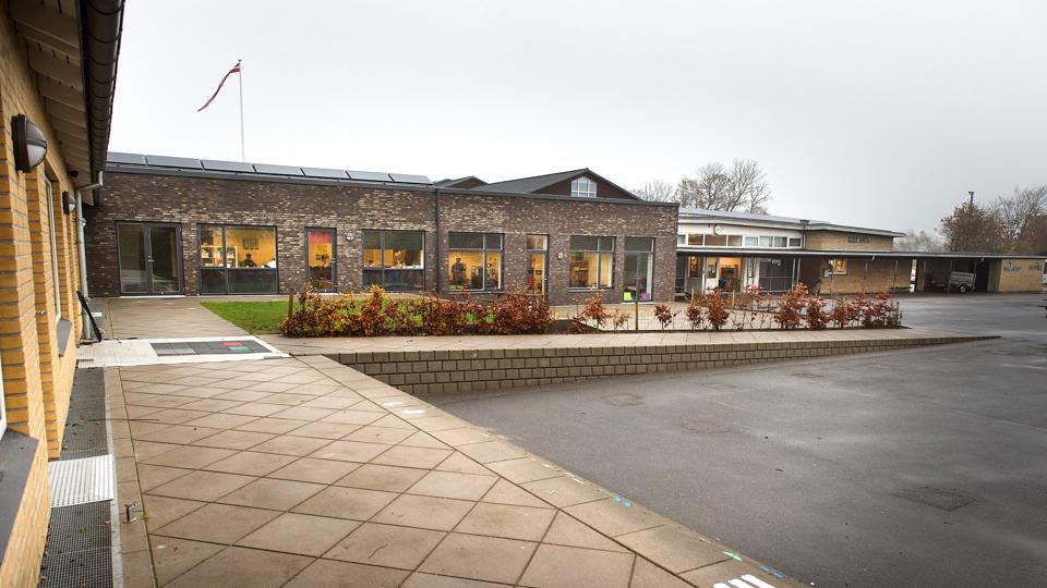 Valsgaard Skole ved Hobro er den nordjyske skole, hvor eleverne trives bedst, det viser tal fra Børne- og Undervisningsministeriets nationale trivselsmåling. <i>Foto: Torben Hansen</i>