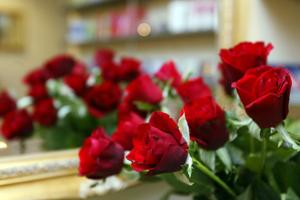 Valentinsdag: Røde roser koster det dobbelte
