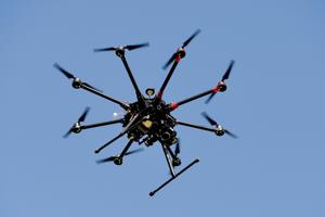 Drone lukkede luftrummet i Aalborg - kan risikere bøde på halv million