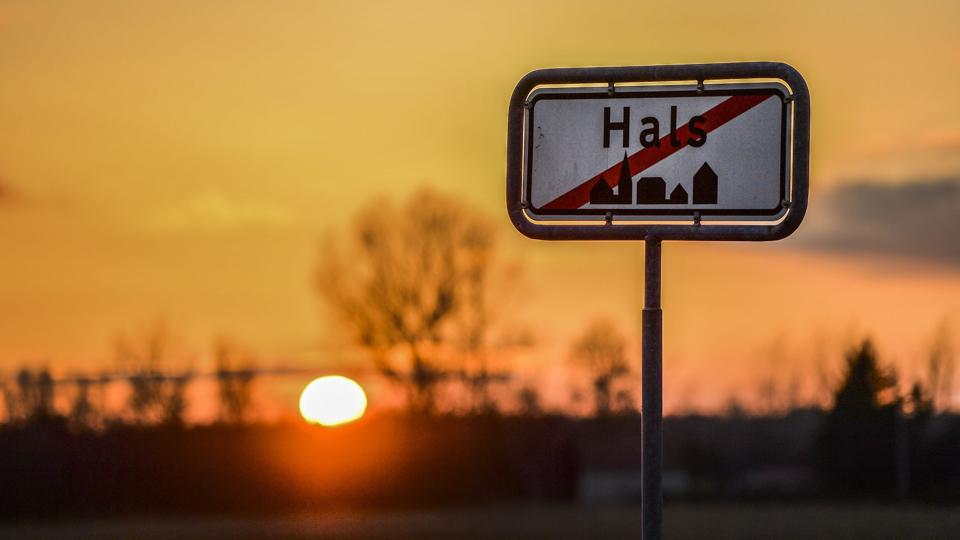 En gruppe unge tidligere 9 klasses elever har hætget byen Hals med druk hærværk og slåskamp. Byen har i samarbejde vendt udviklingen. Foto: Michael Koch <i>Michael Koch</i>