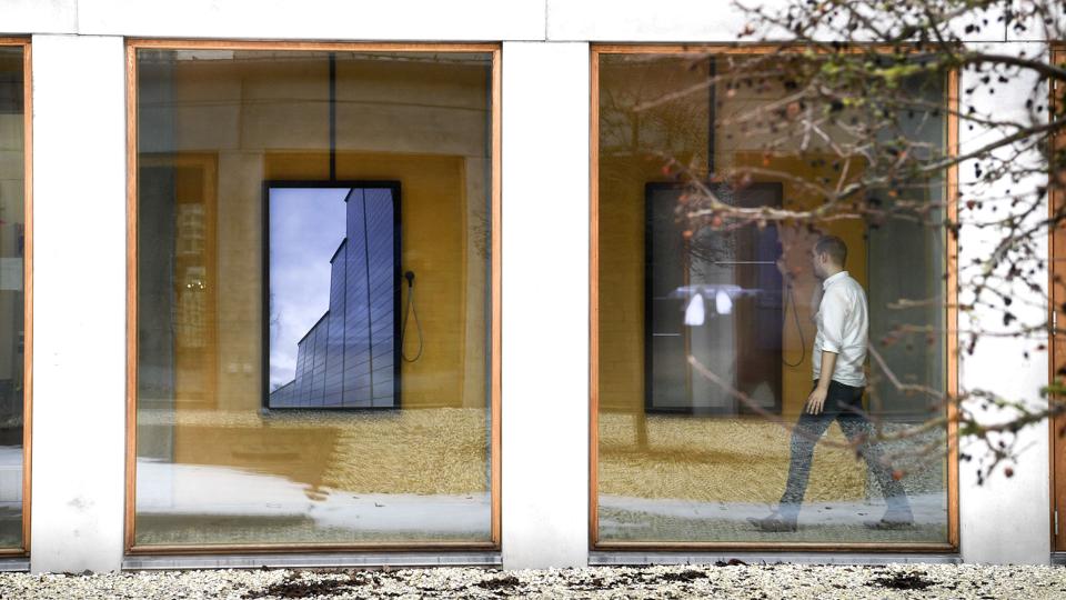 Direktører for virksomhederne Spar Nord, Aalborg Portland, Skagerak og Goodiepack opfordrer til at bakke massivt op om Aalborgs kulturliv - Utzon Center er et godt eksempel på den gennemslagskraft uden for regionens grænser, som erhvervslivet efterspørger, skriver de i indlægget her. Arkivfoto: Claus Søndberg