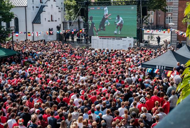 Der var ny ”stadíon-rekord” med op mod 5000 tilskuere på Gammeltorv. Foto: Lasse Sand