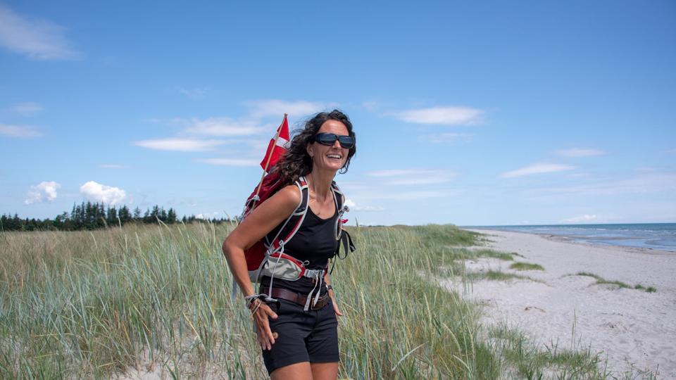 Eva Yde elsker at gå langs kysten og har tilbagelagt 400 kilometer fra Agger via Skagen til Hals.