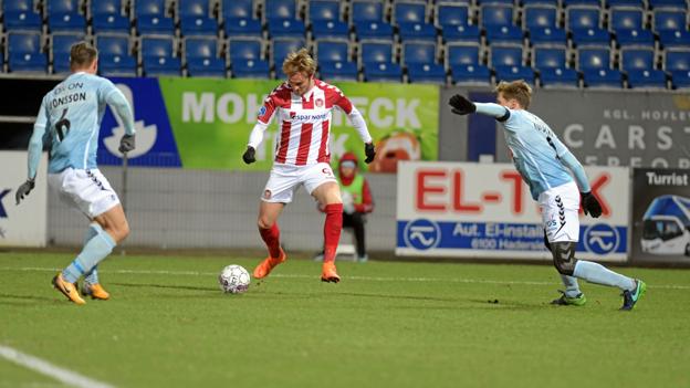 AaB vandt 1-0 i SønderjyskE, selvom det holdt hårdt. Foto: Henrik Louis