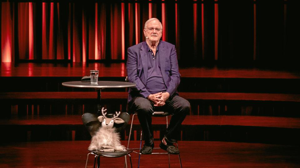 John Cleese kørte den hjem på rutinen, og fornyede sig ikke synderligt. Foto: Rene Jeppesen