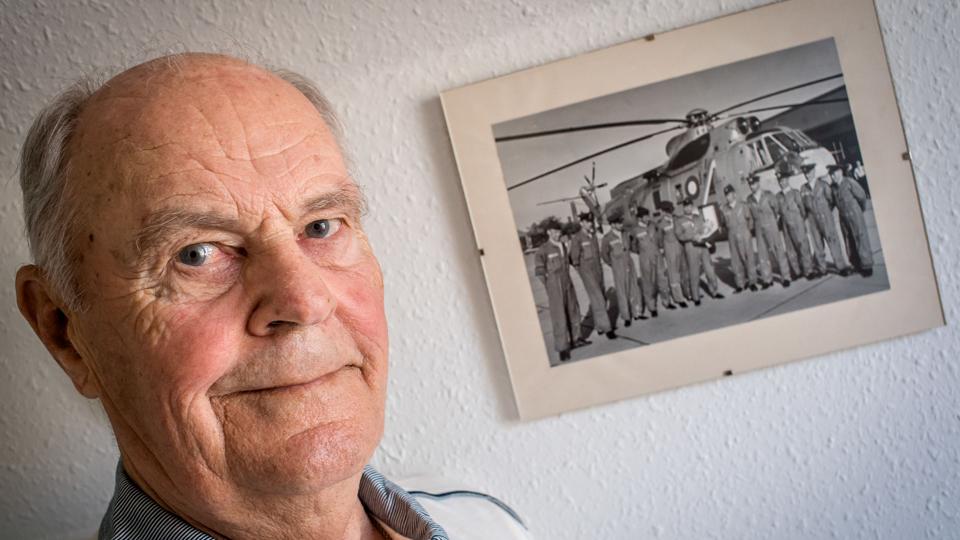 Leif Hansen har haft en lang karriere i flyvevåbnet, og han er ikke i tvivl om, at Sindal er det bedste sted til en ny akutlægehelikopter. Foto: Martin Damgård