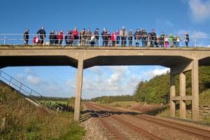 Landsby i oprør: Banedanmark vil af med "Hitlerbroen"