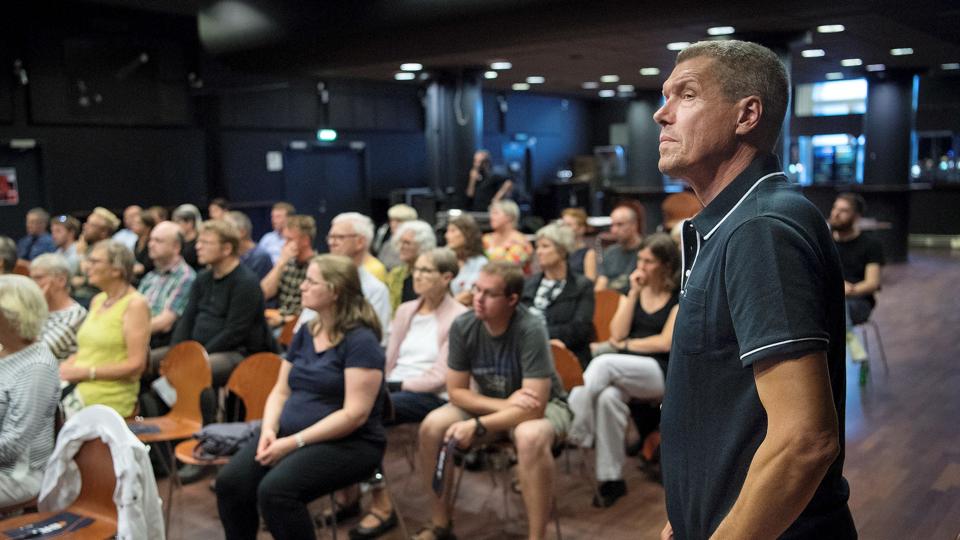 Aalborg vokser og en komfortabel busforbindelse vil få flere til at vælge den kollektive trafik til ifølge rådmand Hans Henrik Henriksen, som derfor vurderer, at passagergrundlaget for den kommende forbindelse er på plads. Foto: Lars Pauli