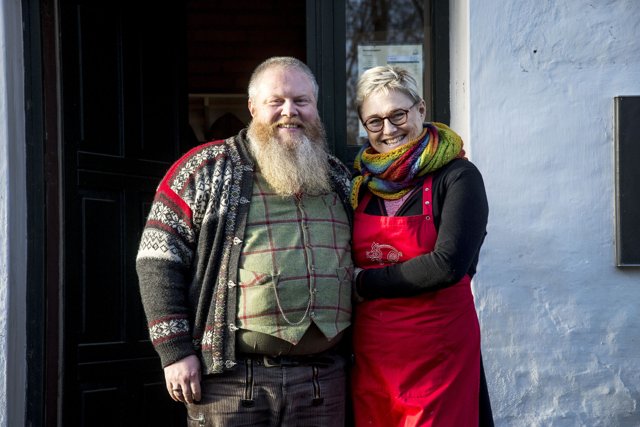 Ulla og Jesper Lynge Bergholdt har været forpagterpar på Livø siden 2017 og håber at kunne fortsætte endnu fem år. Arkivfoto: Laura Guldhammer <i>Laura Guldhammer</i>