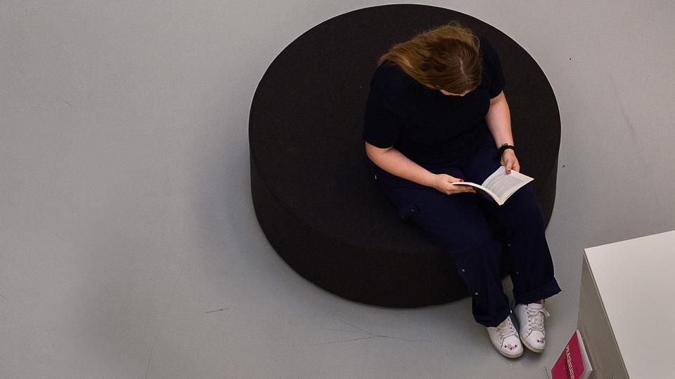 Flere nordjyske unge vælger at arbejde med pædagogik, sundhed eller omsorg. Arkivfoto: Matthew Burnett