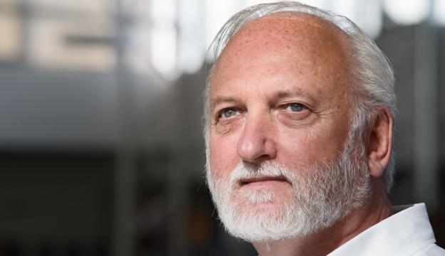 Direktør Neil Jacobsen beklager mener, at regeringen nu må træde til med konkret hjælp til erhvervsskolerne. <i>Arkivfoto: Matthew Burnett</i>