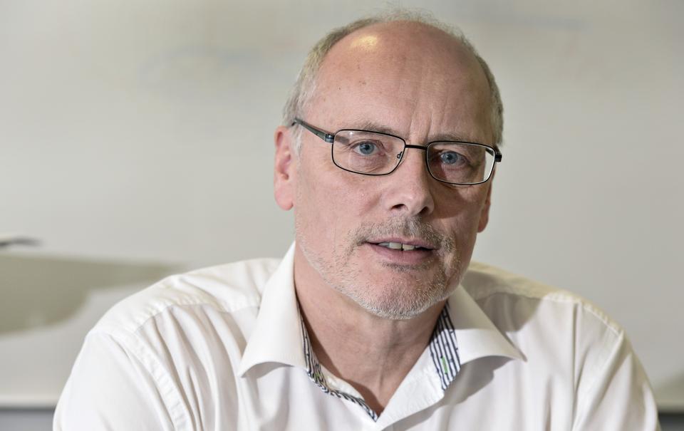 Leif Serup har et godt job, så han har ikke noget økonomisk problem med at betale sine varmeregninger. Men han har et problem med at agere bank for Norlys. <i>Arkivfoto: Bente Poder</i>