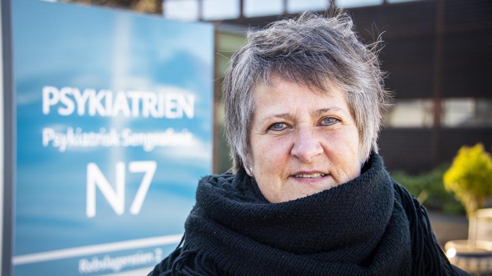 Lisbeth Hørby er sygeplejerske på den psykiatriske afdeling N7 i Frederikshavn. Hun frygter forringelser i Fontænehuset.
