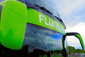 Flixbus beskyldes for at bryde corona-regler - nu truer minister med påbud