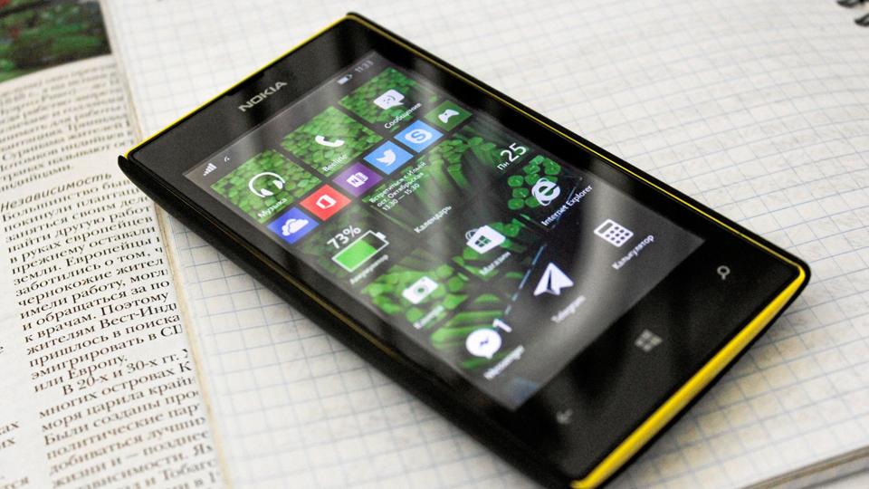 Microsoft forsøgte at genoplive Nokia brandet og smed Windows Phone ombord. Her er det Nokia Lumia 520. Det fik de aldrig succes med. Foto: Wikimedia Commons