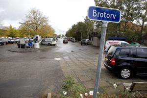 Hobros butikker efterlyser parkeringspladser: Nu vil kommunen sende folk ud for at tælle