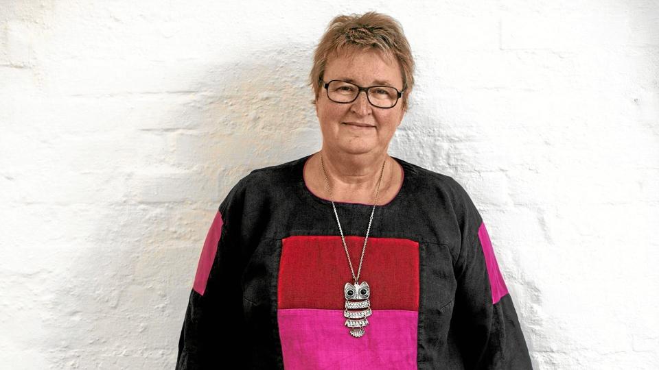 Sundhedsmyndighederne har givet klare og stort set entydige regler for at omgås. Men ingen beder os om ikke at dyrke fællesskaber, kulturen og naturen, skriver Pia Schnoor, forstander på Vrå Højskole i denne klumme. Arkivfoto
