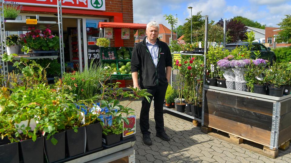 Torben Petersen har været selvstændig købmand i mere end 20 år. I 2017 åbnede han og hustruen Ann Bech Petersen Spar-butikken i Kiwis gamle lokaler i Hørby Skoleby. <i>Jesper Thomasen</i>