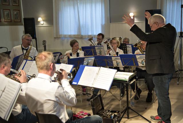 Mogens Jensen, der er dirigent i Jerslev Byorkester, har fået en idé. Arkivfoto: Kurt Bering