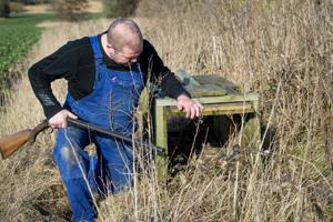 Henrik "Pels" søger hjælp til at udrydde invasiv mårhund: - Spændende jagt og skindet er fint