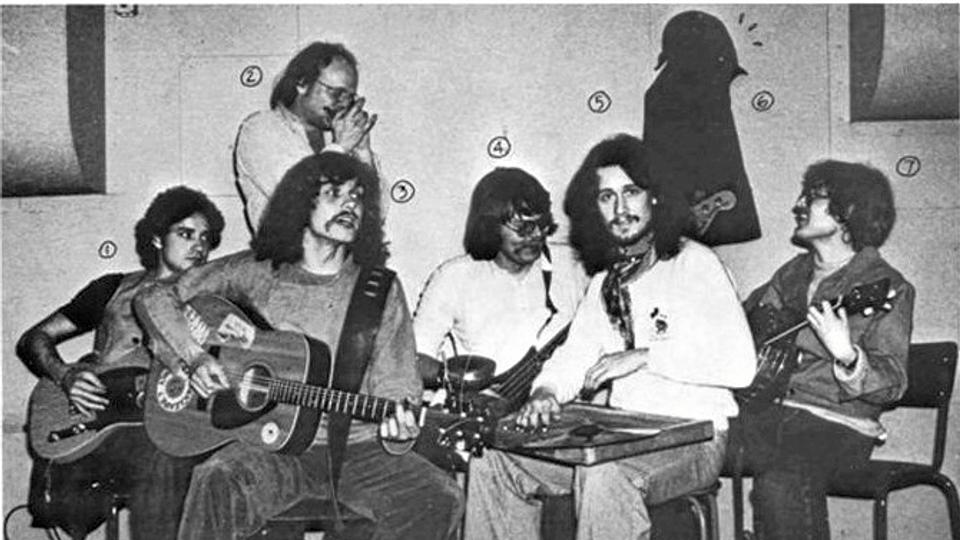 Krølle Eriks Skiffleband, som orkestret tog sig ud i 1970erne, da bandet havde sin storhedstid. Privatfoto
